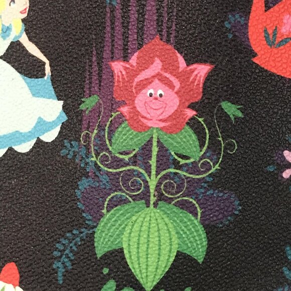 Disney Dooney & Bourke Crossbody Alice in Wonderland 65th Anniversary Teatime - Picture 4 of 15